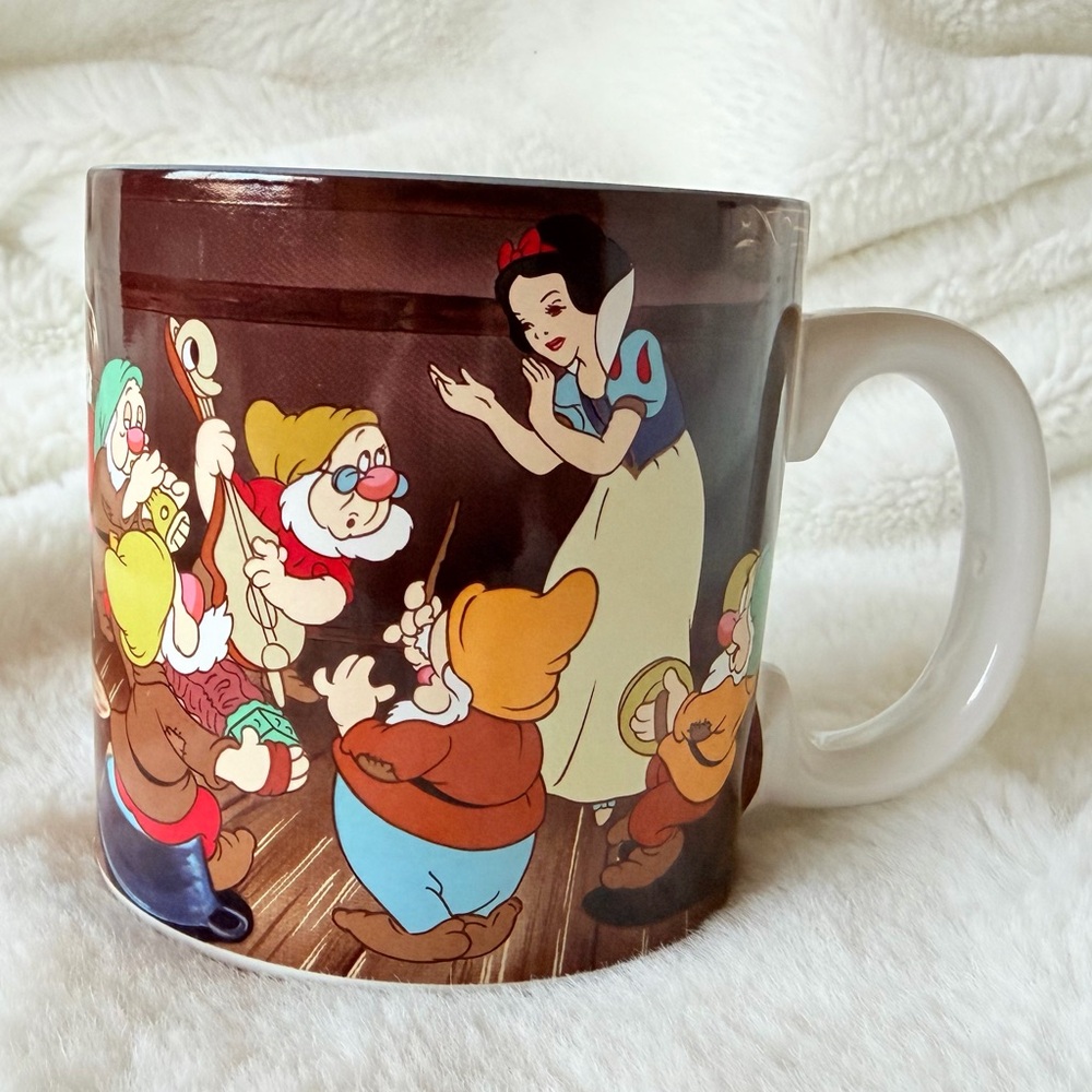 Vintage Walt Disney Snow White & Seven Dwarfs Ceramic Mug - 90s